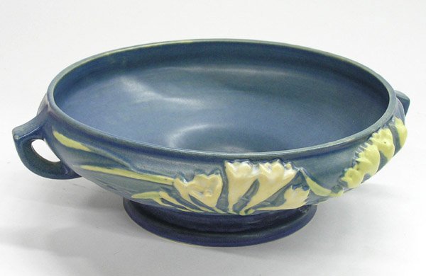Roseville Freesia Blue console bowl