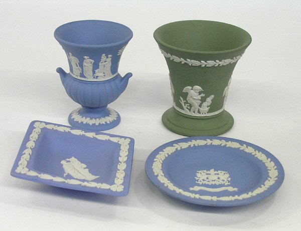 Wedgwood dish saucer urn vase