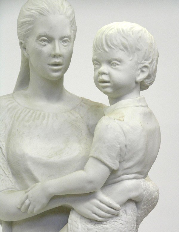 Portuguese carved parian ware mother - 4