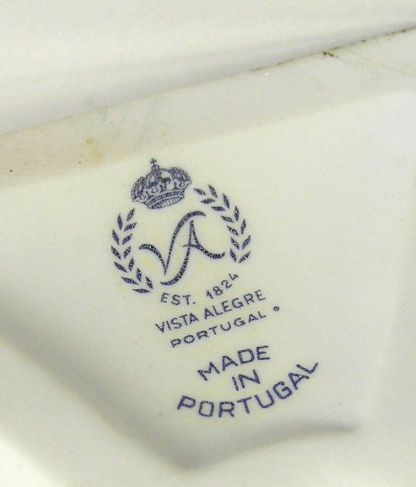 Portuguese carved parian ware mother - 5