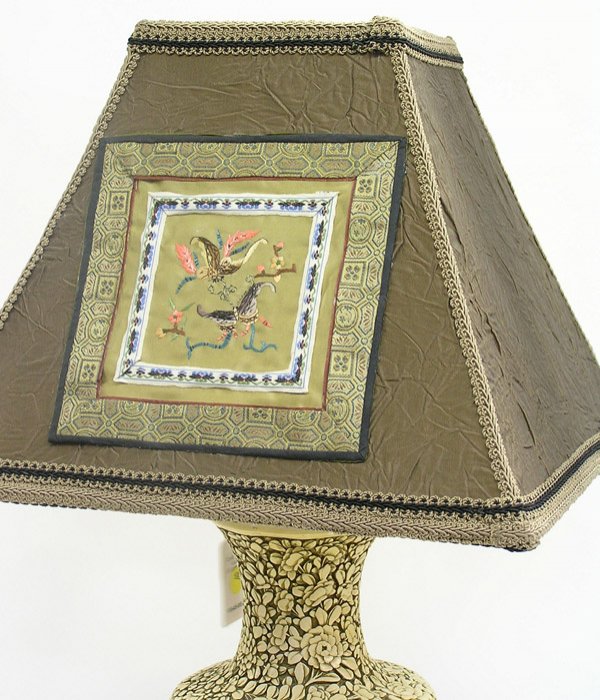 Chinese molded white vasiform lamp, - 5