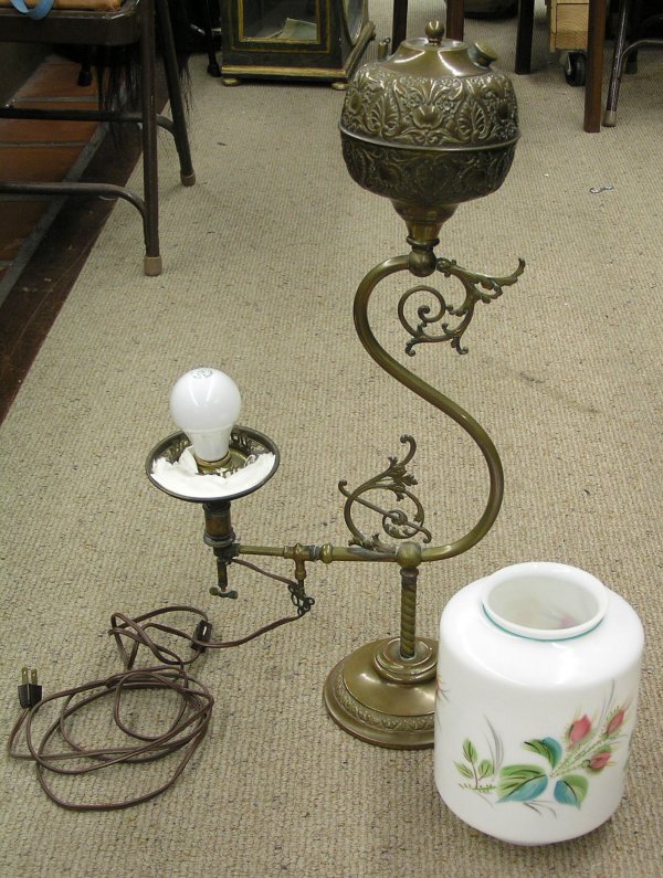 American Victorian oil lamp - 4