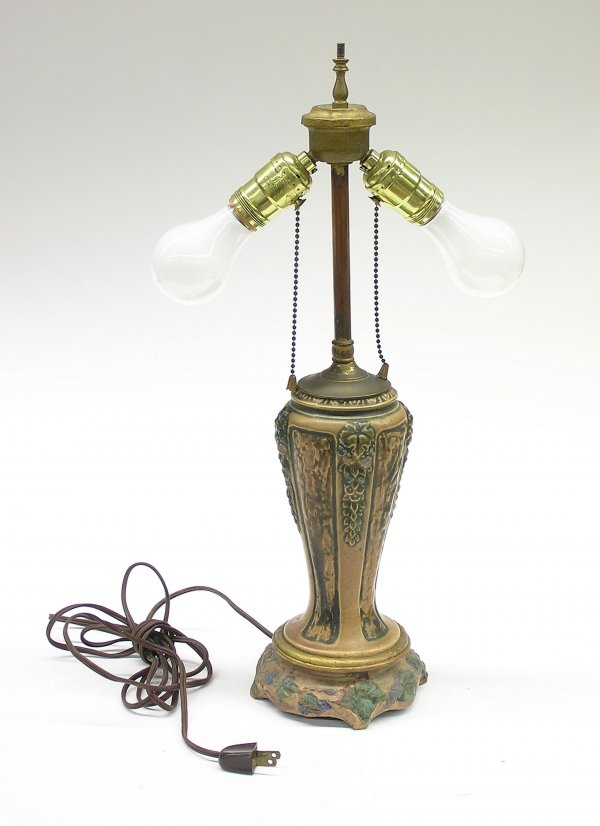 Weller pottery vasiform lamp - 2
