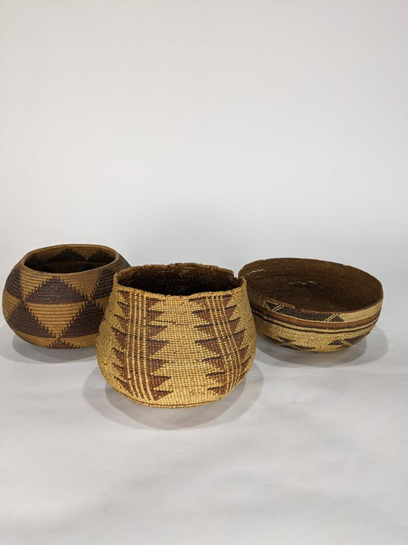 A Native American basketry group (1 of 4)