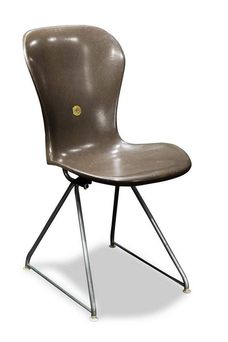 A group of Gideon Kramer Ion chairs (1 of 12)