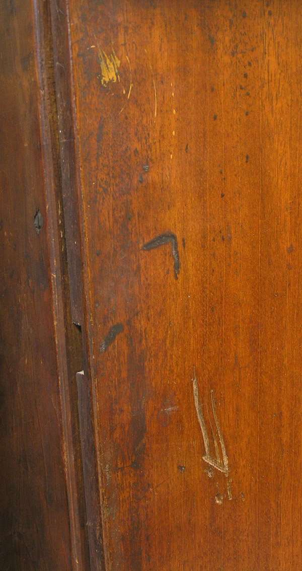 Victorian flame mahogany Scotish chest - 3
