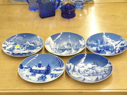 Royale Blue Winter collector's plates: Five Royale Blue Winter China Christmas collector's plates