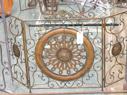 Metal fire screen: Metal fire screen