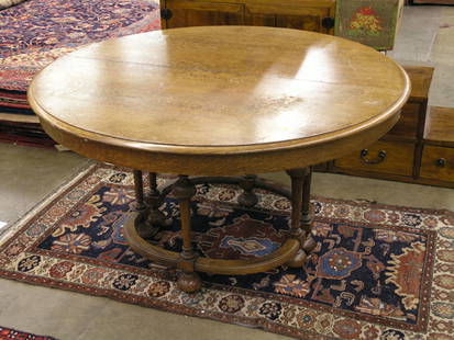 Quartersawn oak dining table: Quartersawn oak dining table circa 1910, 60'' round