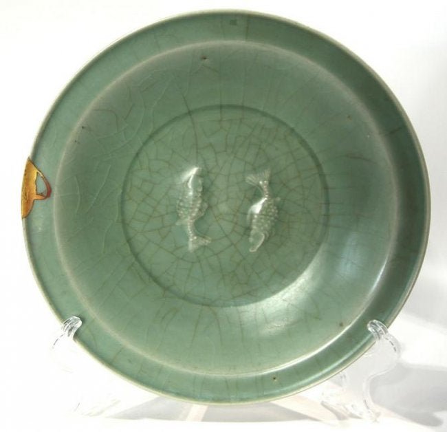 A  Chinese Longquan Celadon" double fish" Dish (1 of 3)