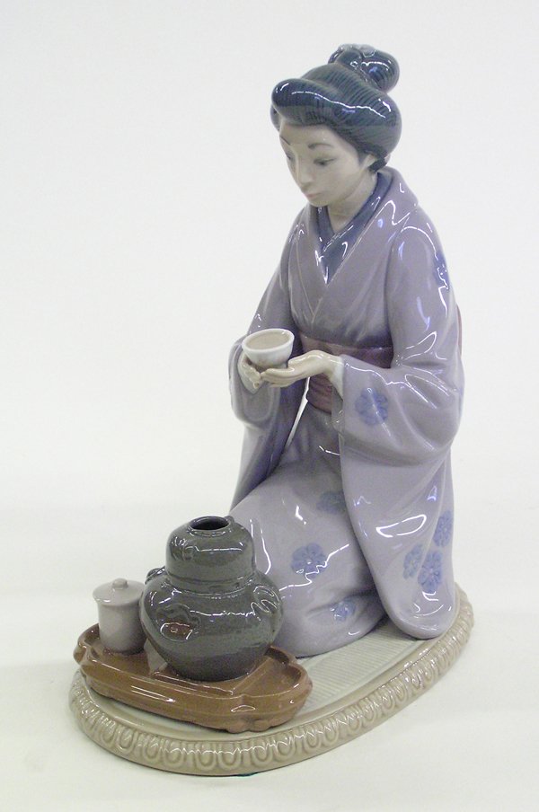 Lladro porcelain figure Japanese woman