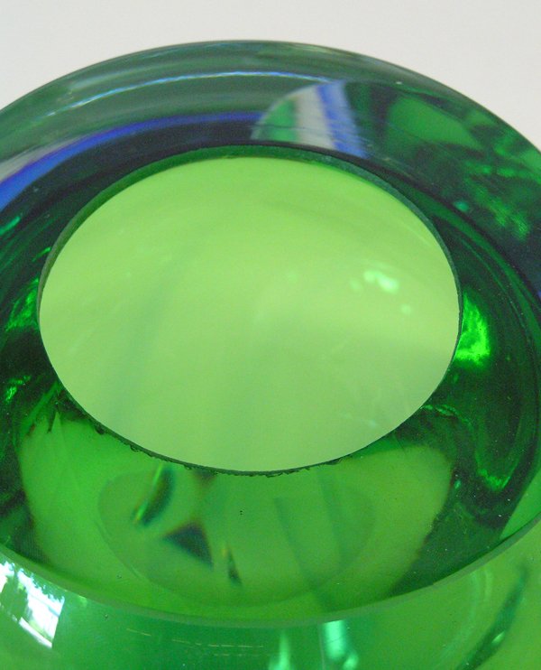 Art glass bulbous vase - 2