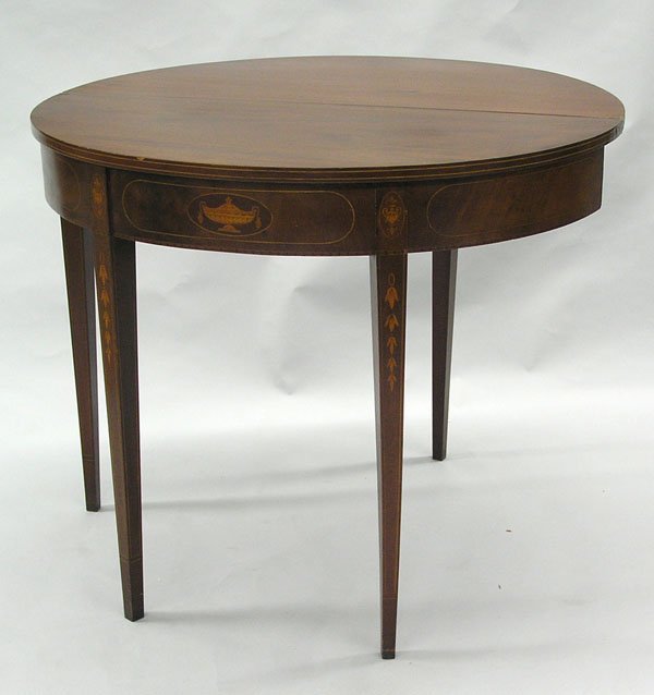 Hepplewhite style mahogany card table - 2