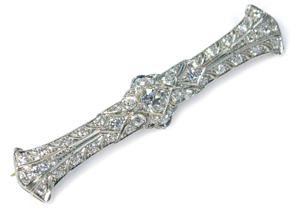 White gold ruby diamond ring