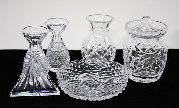 Waterford crystal vase jar bowl: (lot of 6) Waterford crystal items consisting of 3 bud vases (2 being a pair) with diamond motifs 3''; a lidded honey jar 3.5''; a small bowl with diamond and star motif; and a triangle paperweight 2'