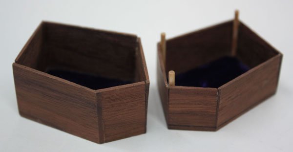 David Carlin, carved wooden box - 2
