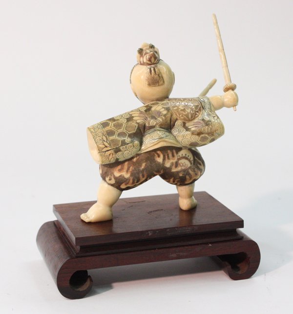 Japanese Style Ivory Figural Carving - 2
