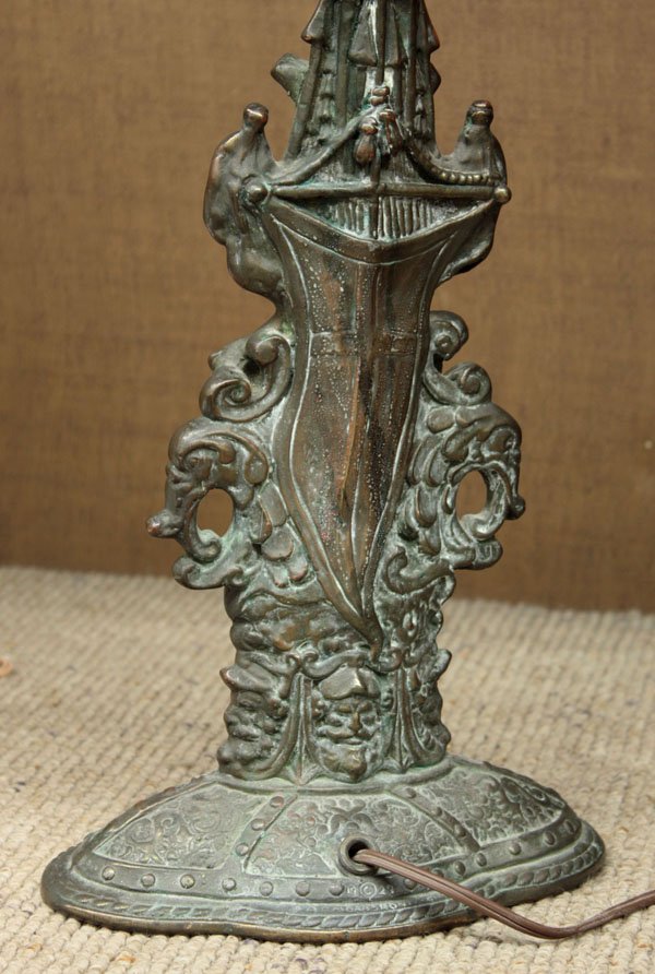 Bronze clad figural table lamp - 4