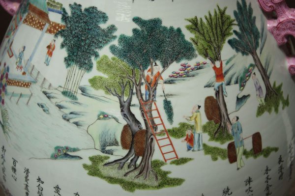 Large Chinese Polychrome Enamel Vase - 3