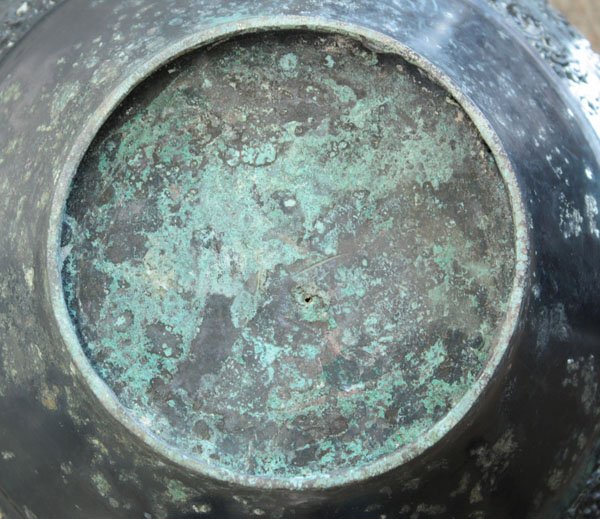 Chinese Archaistic Bronze Wine Jar - 5