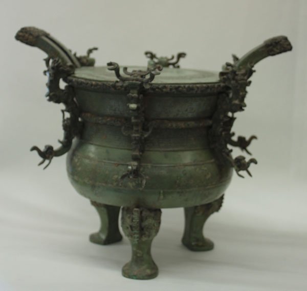 Chinese Archaistic Ding-Form Bronze
