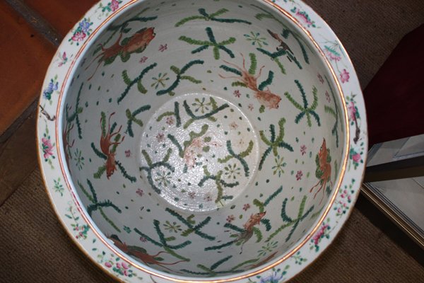 Chinese enamel decorated fish bowl - 4