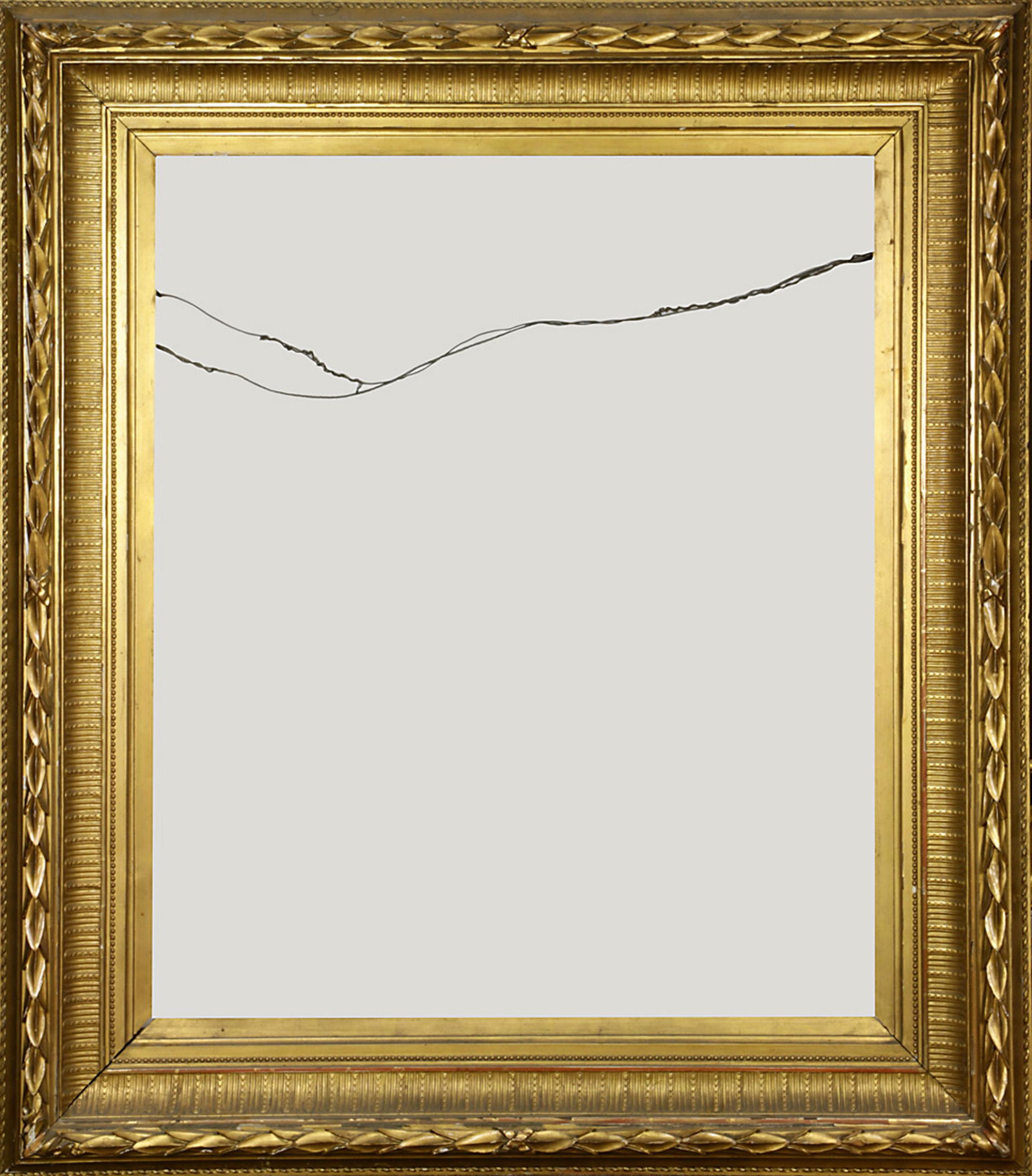 A period 19th century gilt closed corner picture frame (1 of 2)