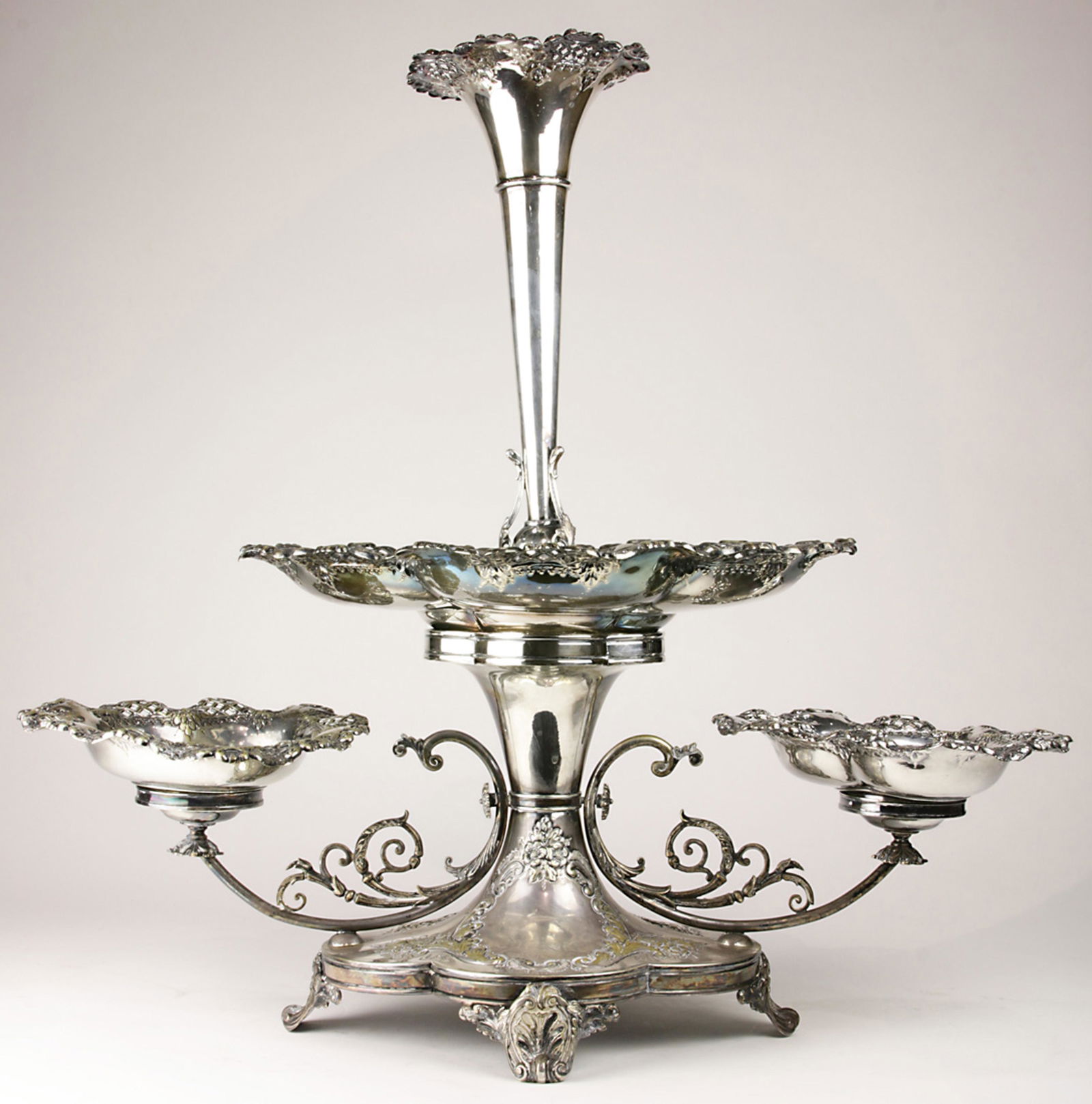 An Art Nouveau style silver plate epergne (1 of 4)