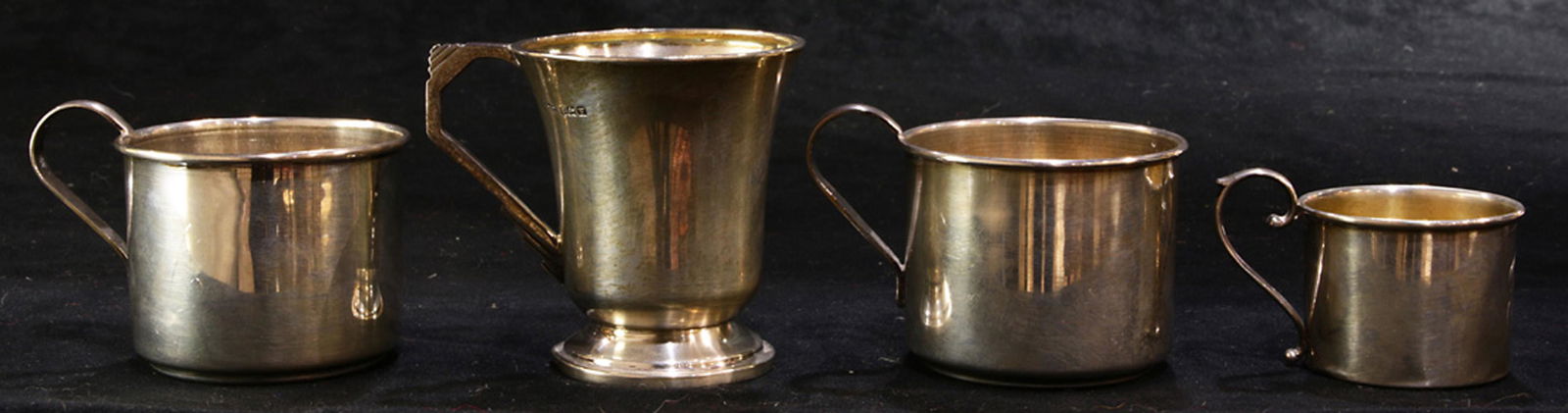 (lot of 4) Sterling baby cups including examples by (1 of 4)