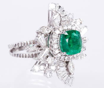 Emerald, diamond, 18k white gold ring