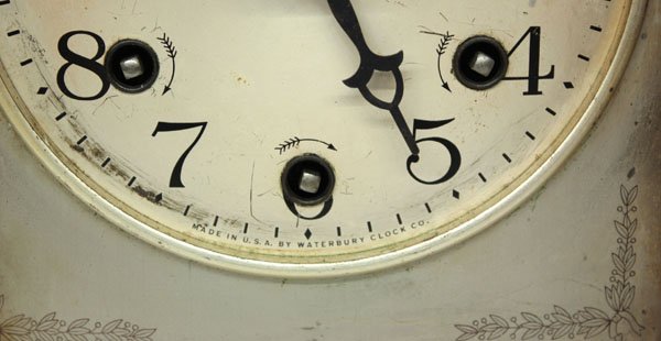Waterbury mahogany cased mantle clock - 3
