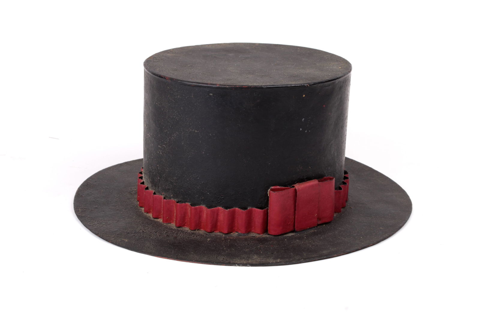 Painted metal sculpture in the form of a top hat, 6"h (1 of 1)