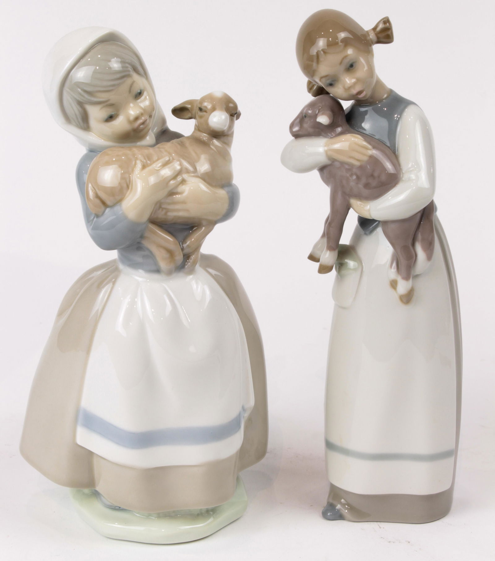 (lot of 2) Lladro figurines (1 of 1)
