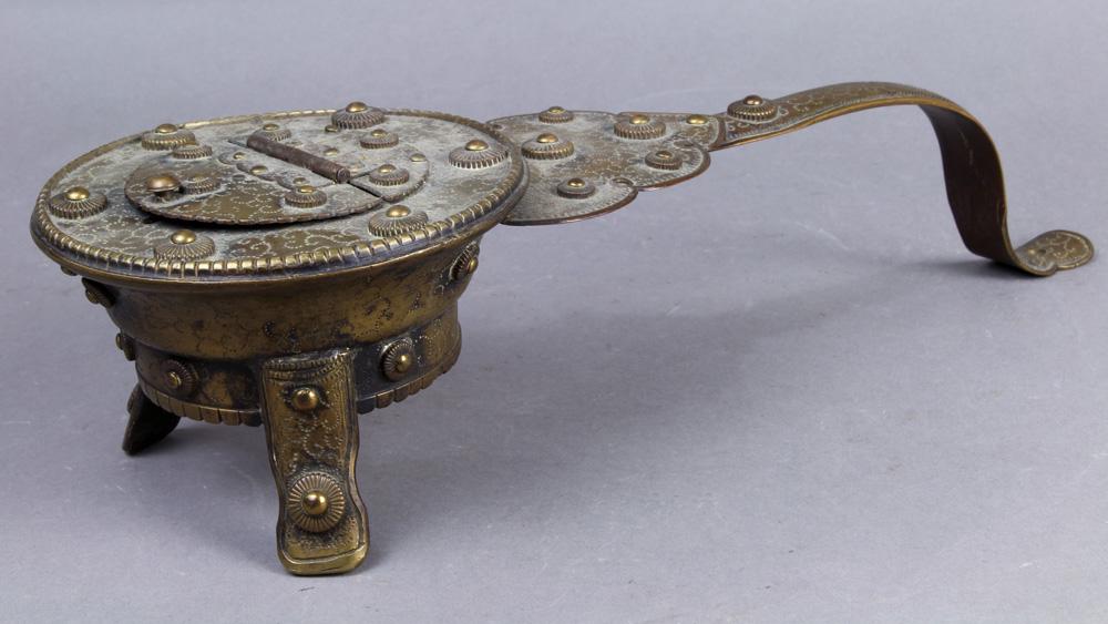 Japanese Bronze/brass Handheld Candlestick, 19c (1 of 4)