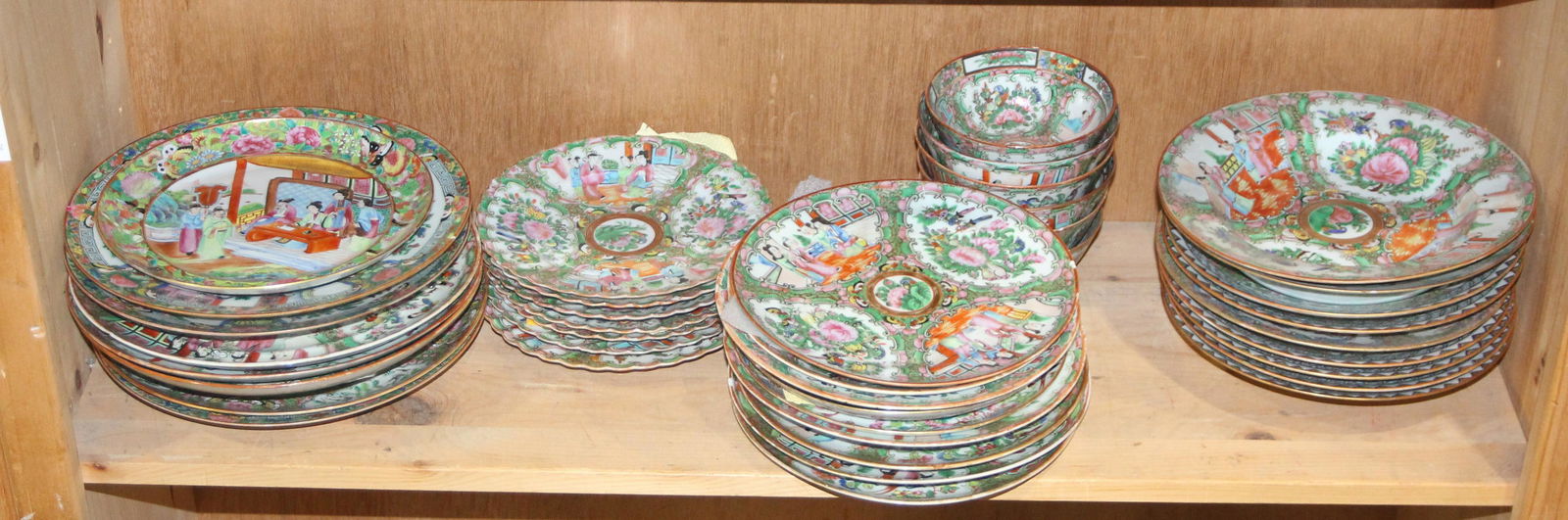 (lot of 40) A group nine Chinese Canton Famille-rose (1 of 1)