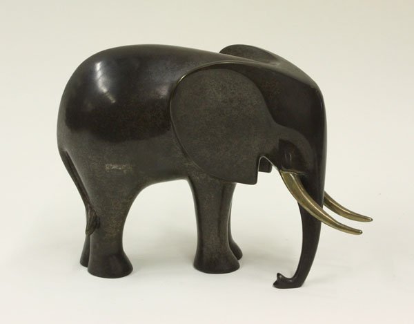 Loet Vanderveen bronze sculpture: Bronze sculpture of a tusked elephant, by Loet Vanderveen (Dutch, 1921- ) signed 'Loet' and numbered 190/500, 7''h
