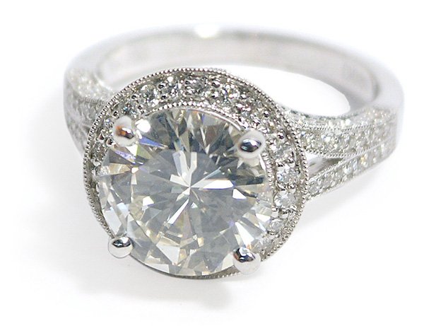 Diamond ring 18k white gold