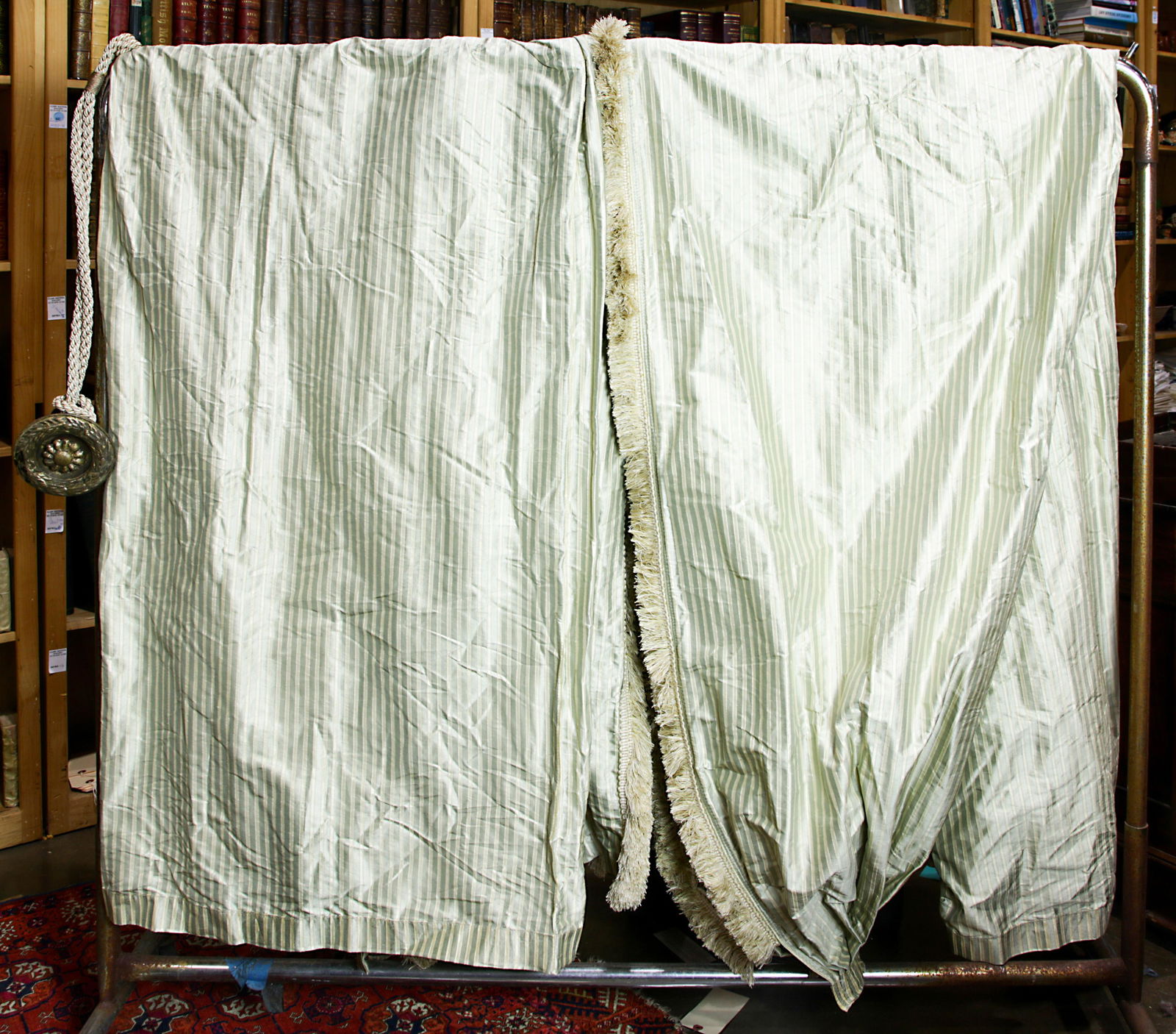 (lot of 2 panels)  A pair of drapery panels (1 of 1)