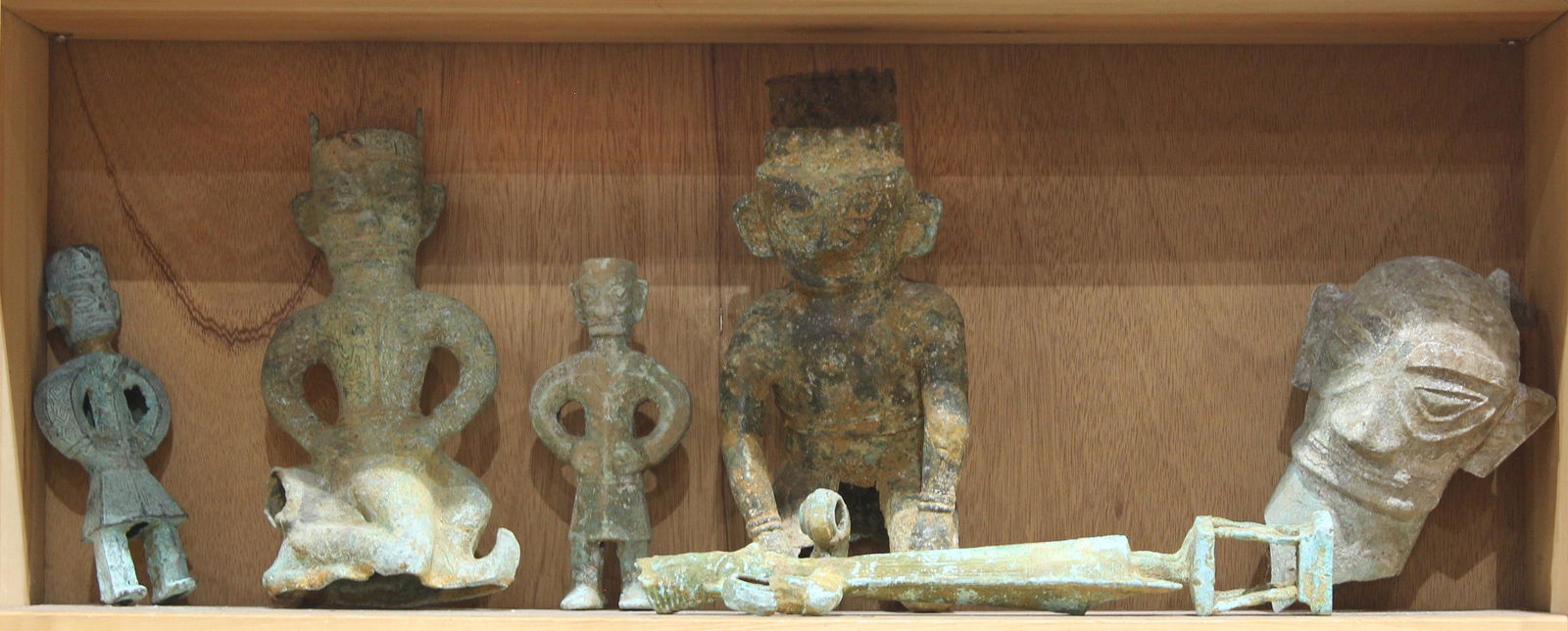 (lot of 6) Chinese archaistic style verdigris patinated (1 of 1)