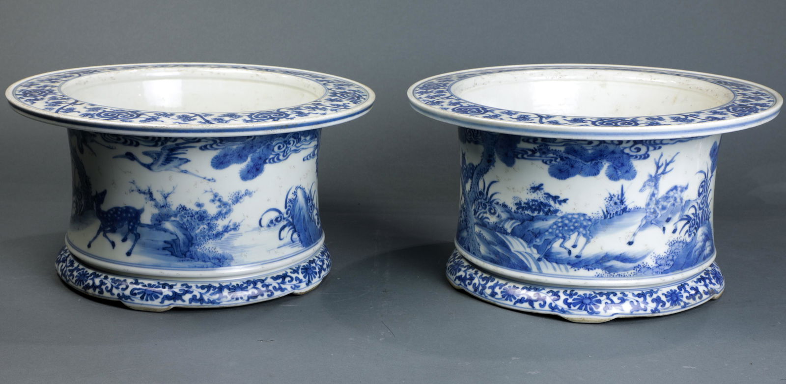 A pair of Chinese blue and white jardinieres (1 of 9)