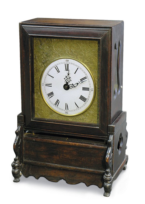 Chinese Clock/Western Movement: Early 19th century Chinese bracket clock, brass face plate etched with a shou-character surrounded by five bats amid scrolling leafy tendrils on a granulated ground, the fusee movement with bell strik