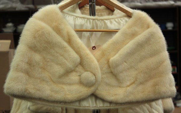 Vintage furs mink stole shrug: (lot of 3) Vintage furs including a Robert Brothers of San Francisco white mink stole and grey mink capelet, plus a white mink shrug