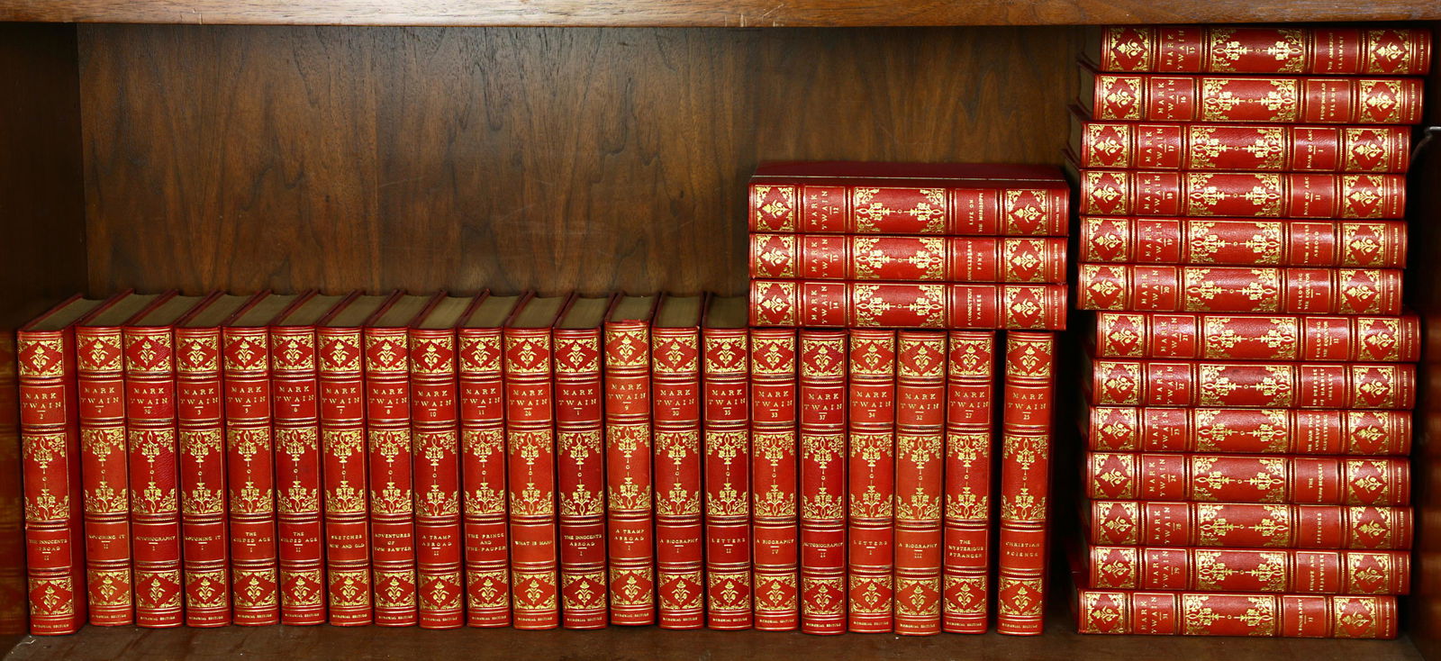 Collected works of Mark Twain in 37 volumes (1 of 1)