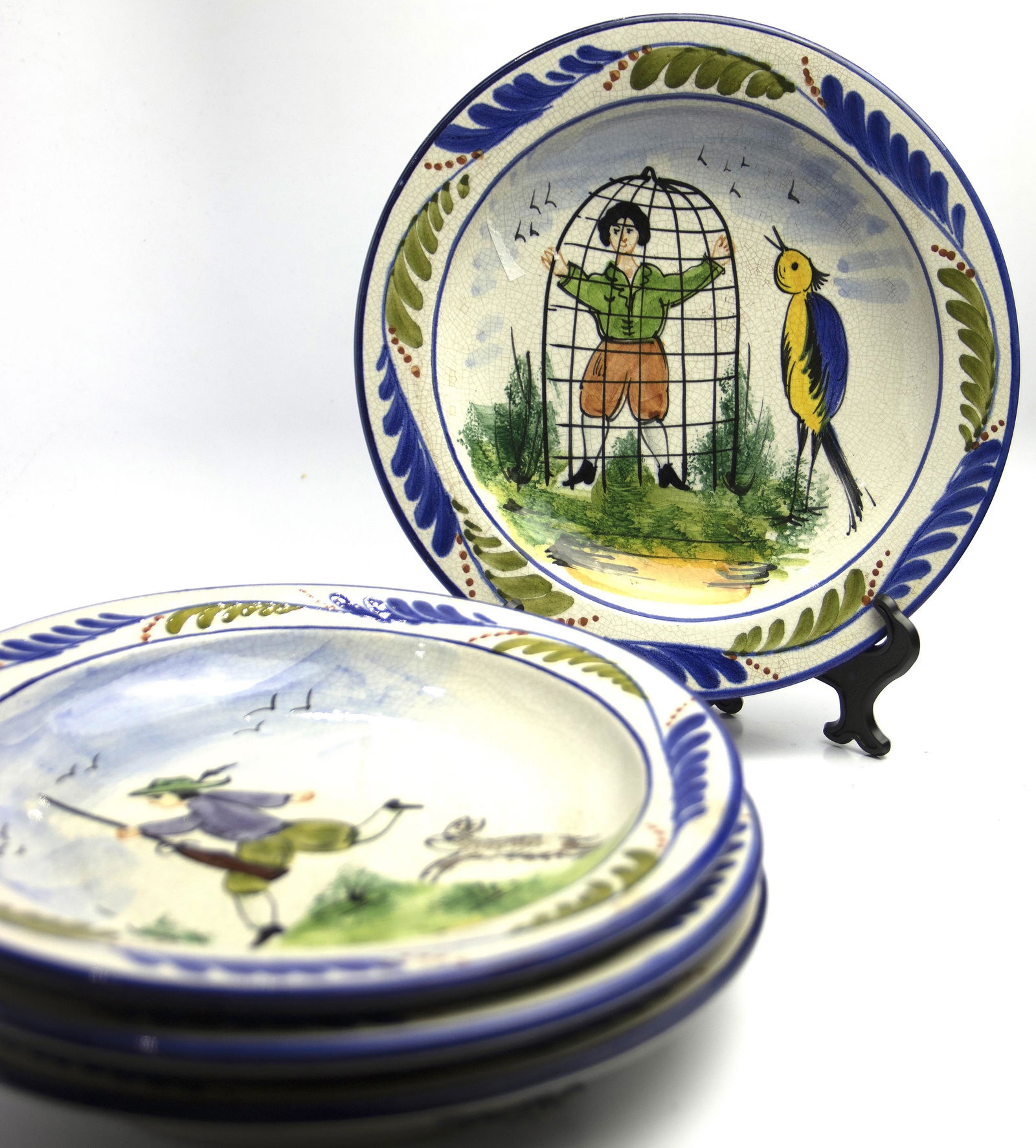 (lot of 4) Italian Deruta style pottery plates (1 of 1)