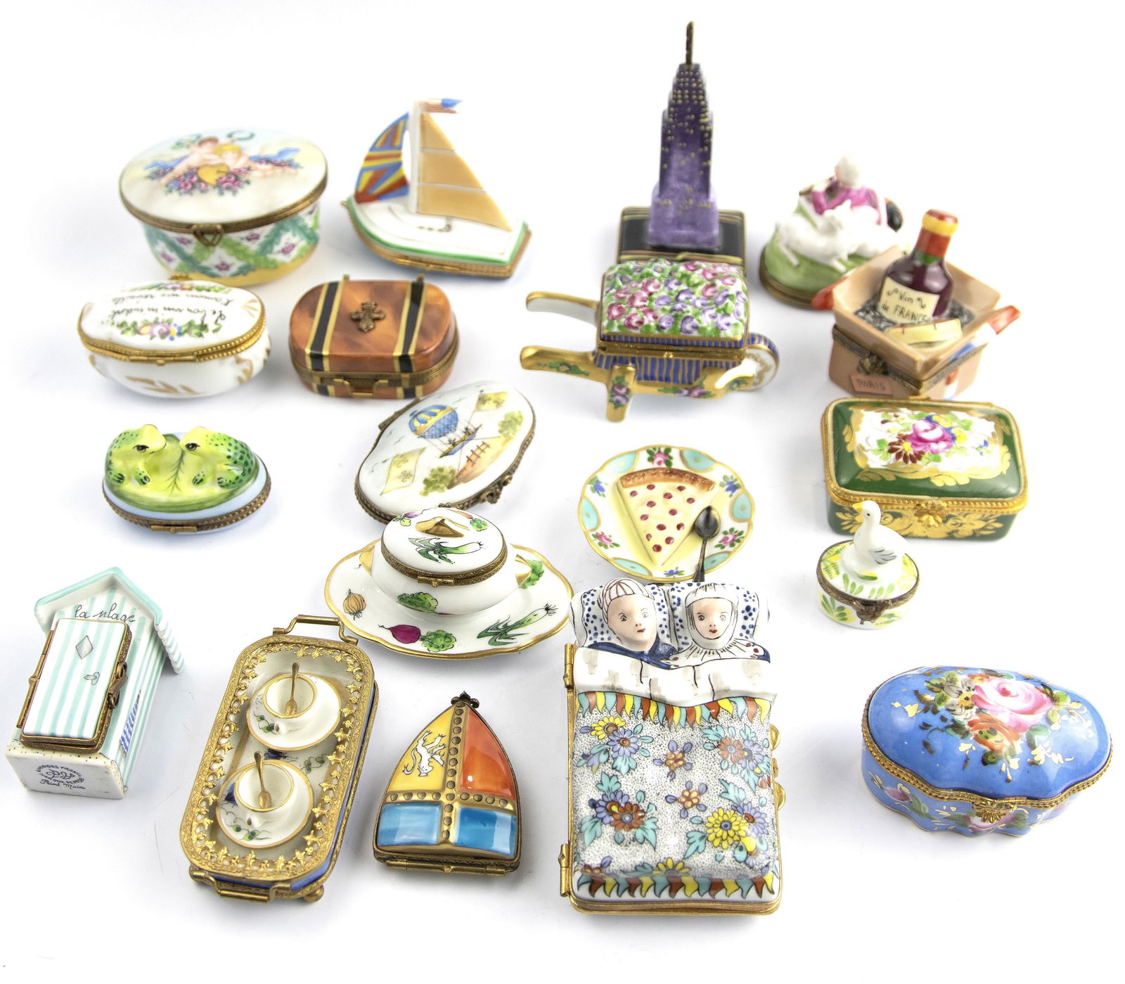 (lot of 19) Limoges porcelain pill boxes (1 of 1)
