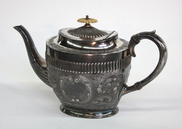 Hamilton Laidlaw & Co. teapot: Hamilton Laidlaw & Co. (Glasgow, Scotland) antique silver plate teapot having bone finial, engraved 'Peebles Leek Club. Awarded to James Anderson, Kailzie for 6 Best Blanched Leeks. Jubilee Year 1896'