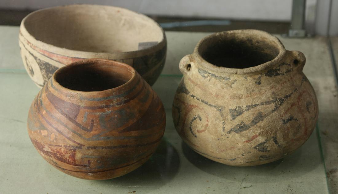 (lot of 3) Rio Grande pottery pots (1 of 1)