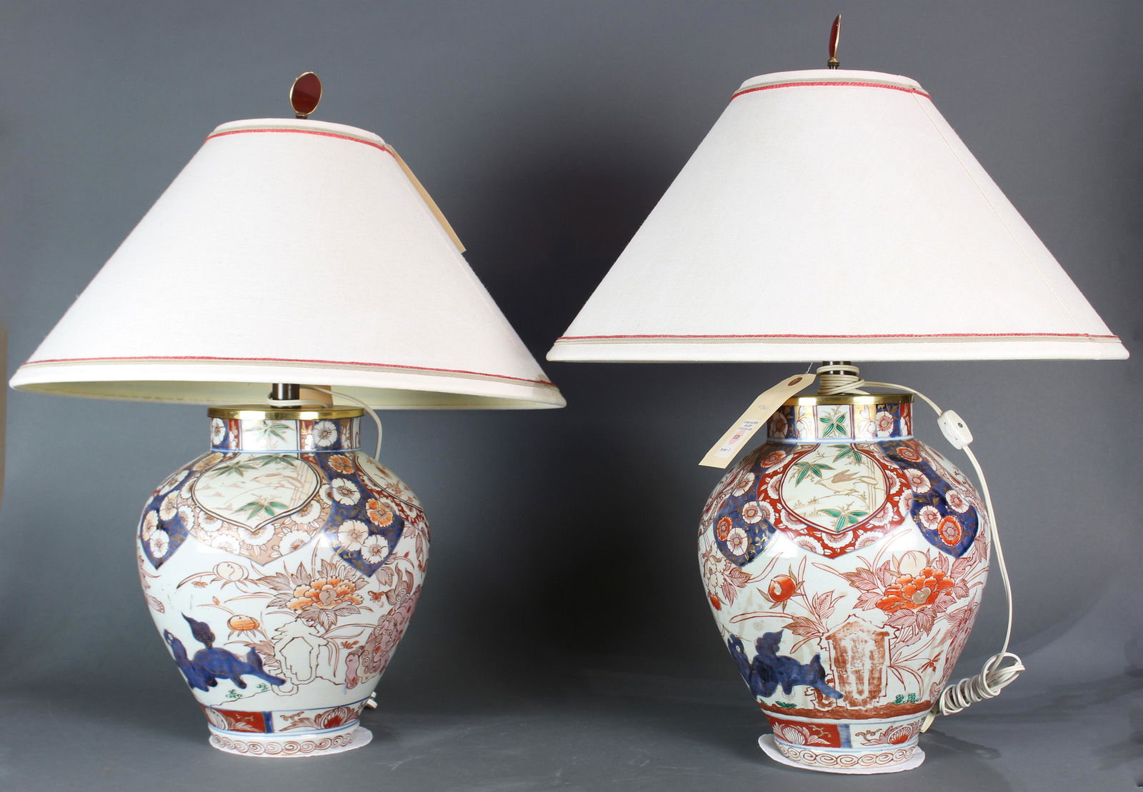 (lot of 2) Pair Imari porcelain vases (1 of 2)