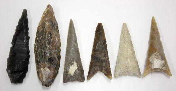 flint and obsidian points: (lot of 6) Five early flint points together with one obsidian point
