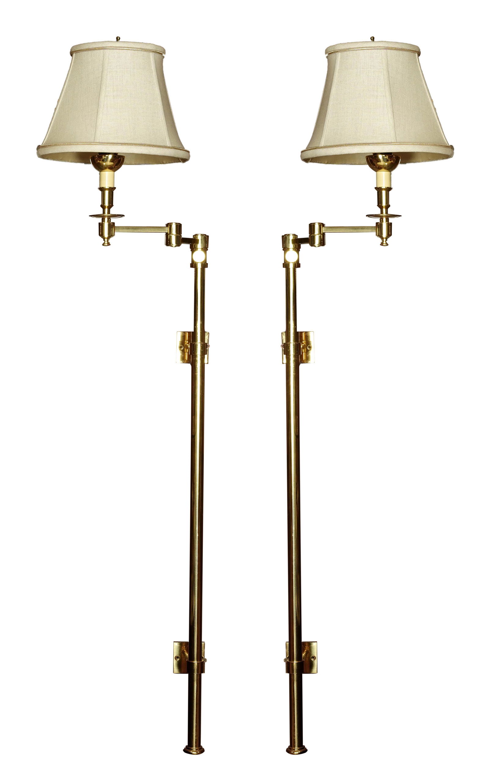 A pair of adjustable brass wall lamps (1 of 6)